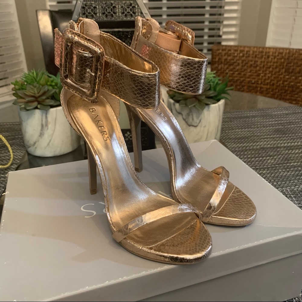 NEW! Bakers Rose Gold Metallic Croc Snake Animal Heels with Ankle Strap & Buckle